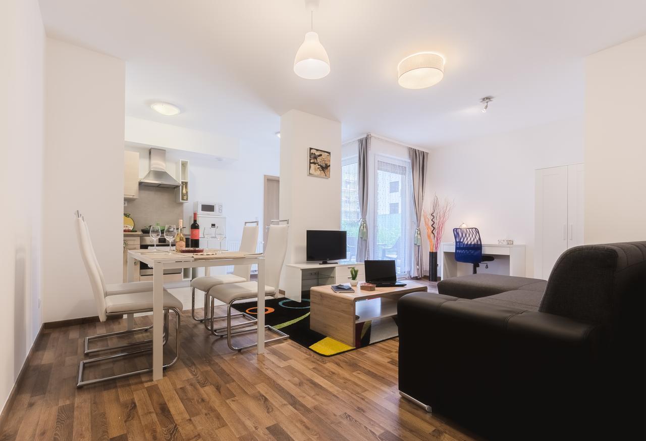 Corvin Holiday Apartments Hotel Budapest Luaran gambar