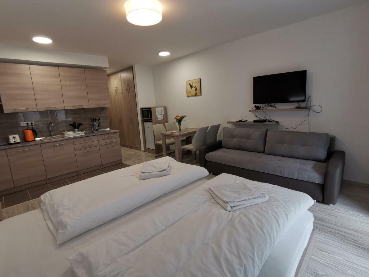 Corvin Holiday Apartments Hotel Budapest Luaran gambar