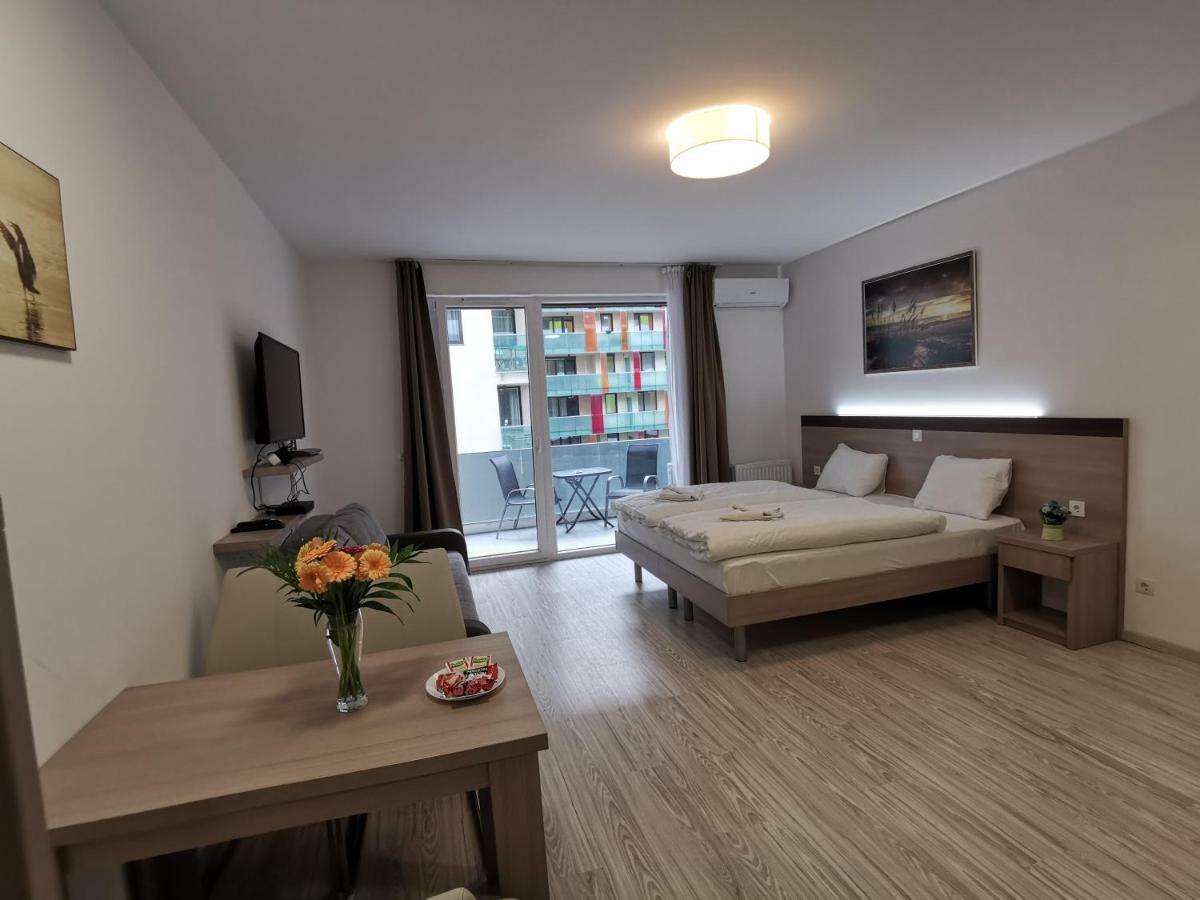 Corvin Holiday Apartments Hotel Budapest Luaran gambar