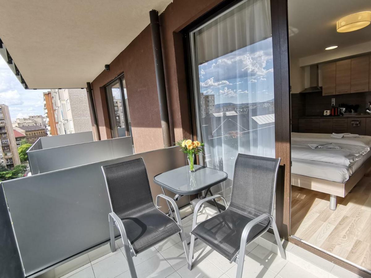 Corvin Holiday Apartments Hotel Budapest Luaran gambar