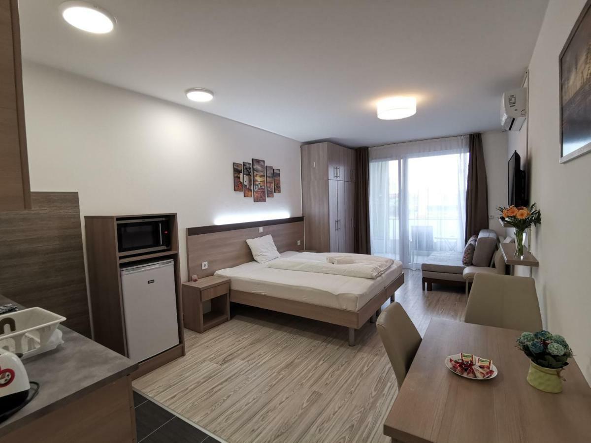 Corvin Holiday Apartments Hotel Budapest Luaran gambar